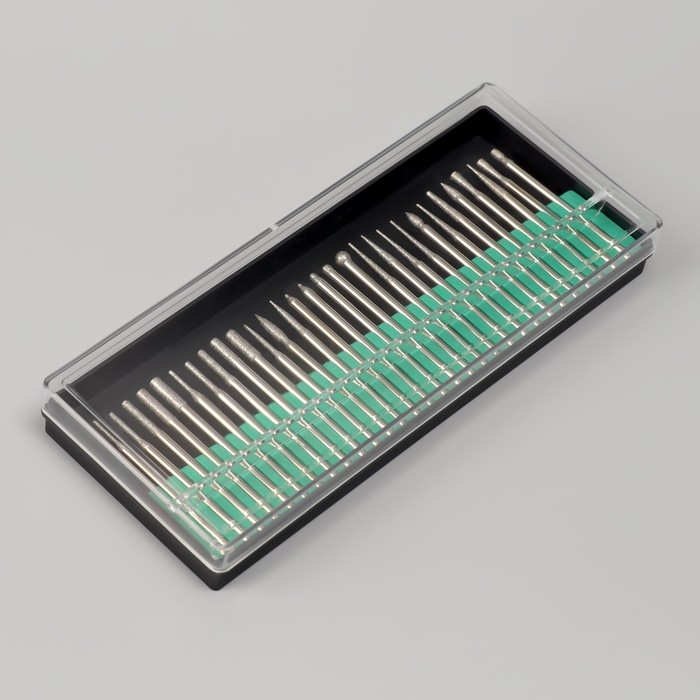 Фрезы алмазные для маникюра в пластиковом органайзере, 30 шт Фрезы алмазные для маникюра в пластиковом органайзере, 30 шт