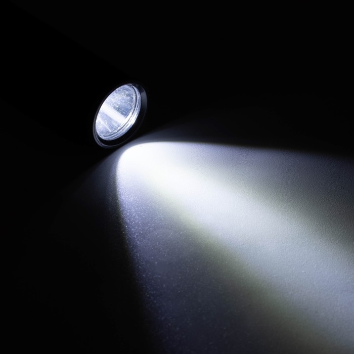 Фонарь ручной аккумуляторный, 300 лм, 3 Вт, 500 мАч, OSI, 3 режима, USB Фонарь ручной аккумуляторный, 300 лм, 3 Вт, 500 мАч, OSI, 3 режима, USB