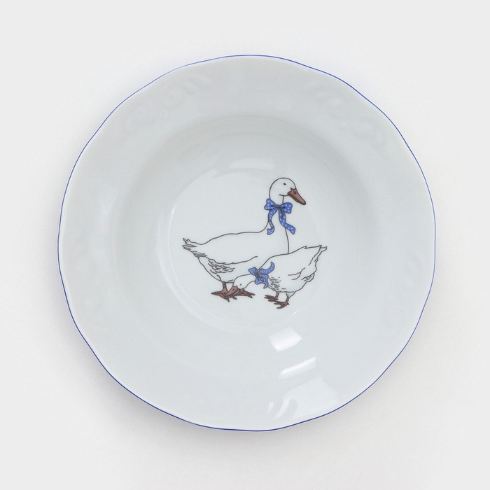 Набор фарфоровых тарелок «Гуси», 12 предметов: 6 супниц 350 мл, 6 плоских тарелок d=20 см, рисунок микс Набор фарфоровых тарелок «Гуси», 12 предметов: 6 супниц 350 мл, 6 плоских тарелок d=20 см, рисунок микс
