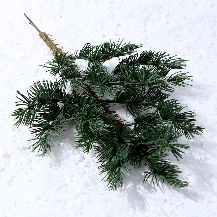 Декор &laquo;Ветвь сказочной ели&raquo;