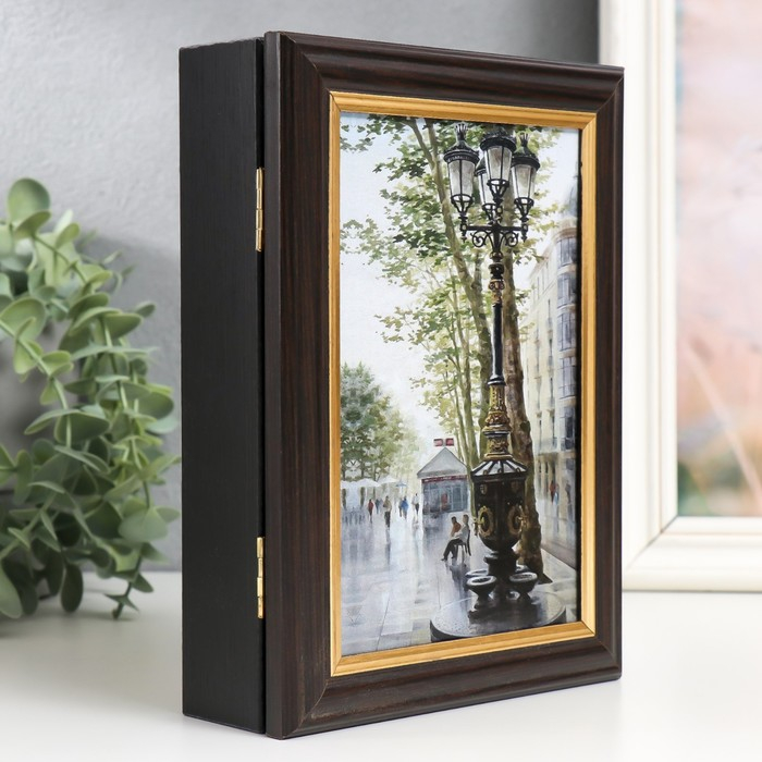 Ключница Ключница "Фонари Барселоны" 15х21 см венге