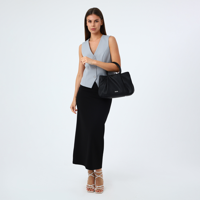 Сумка женская, отдел на молнии, наружный карман, длинный ремень, цвет чёрный