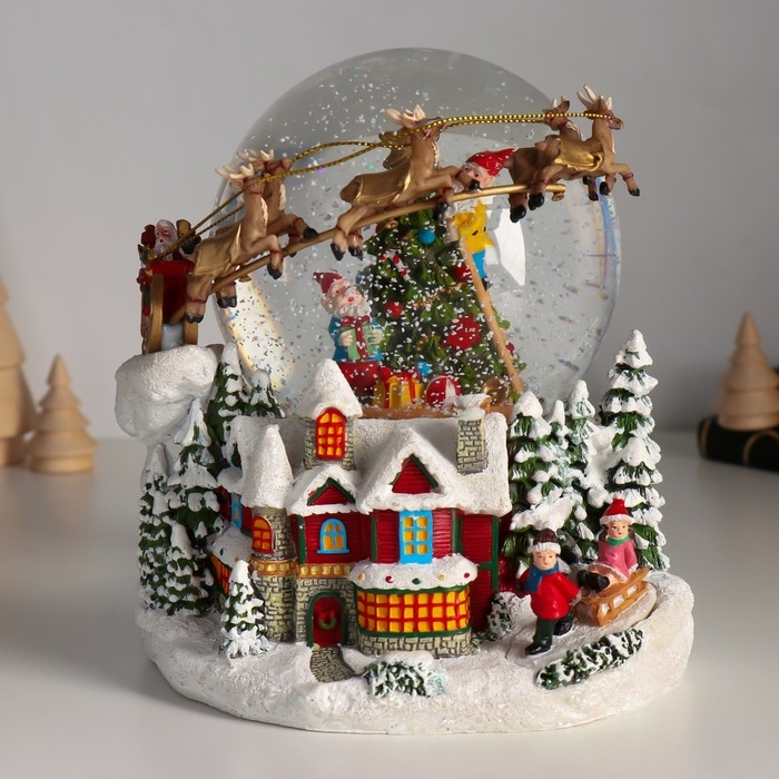 Сувенир полистоун водяной шар музыка, свет Сувенир полистоун водяной шар музыка, свет "Сани Деда Мороза" d=12 см 17х16,5х17,5 см