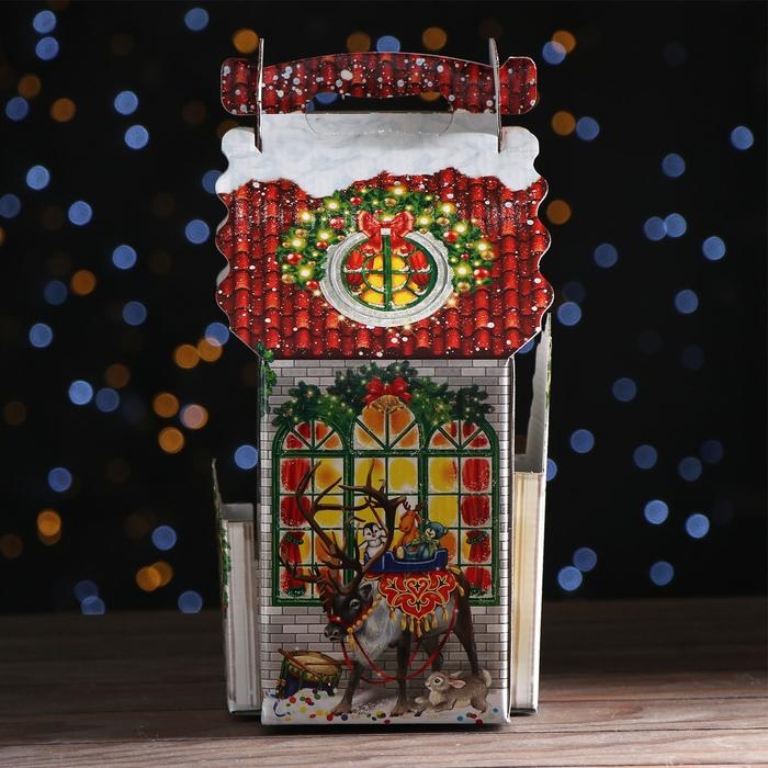 Новый год. Подарочная коробка Новый год. Подарочная коробка "С Сантой", 18,8 х 14,6 х 29,7 см.