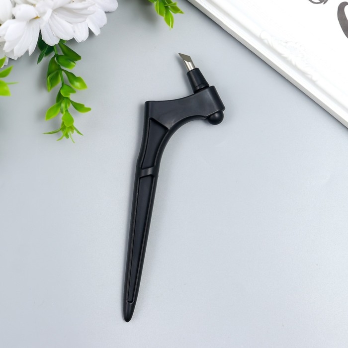 Нож универсальный, вращается на 360° с лезвием (фетр, фоамиран, полим.глина) 45° 17х4х1 см 71191 Нож универсальный, вращается на 360° с лезвием (фетр, фоамиран, полим.глина) 45° 17х4х1 см 71191