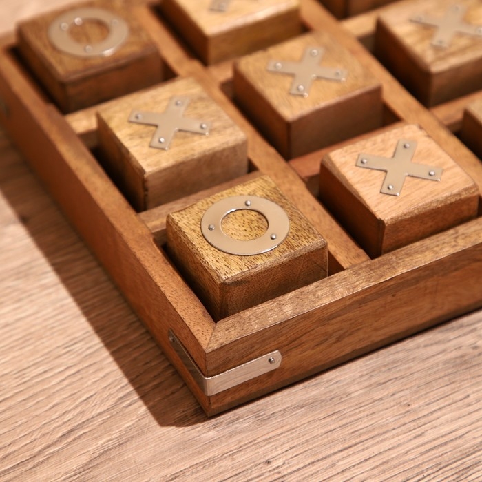 Игра настольная  Игра настольная "Крестики-нолики" 17х17 см, манговое дерево, сталь