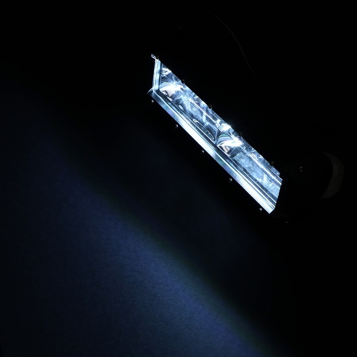 Светодиодная балка, 24 см, 9-32 В, 144 Вт, 3400 Лм, провод 40 см, свет белый Светодиодная балка, 24 см, 9-32 В, 144 Вт, 3400 Лм, провод 40 см, свет белый