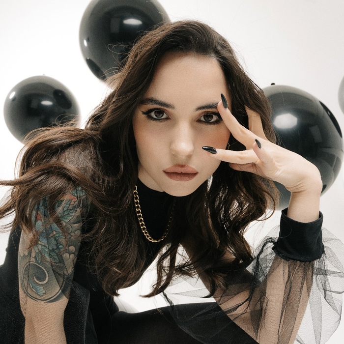 Колье «Цепь» плотная, цвет золото, L=46 см с удлинителем 7 см Колье «Цепь» плотная, цвет золото, L=46 см с удлинителем 7 см