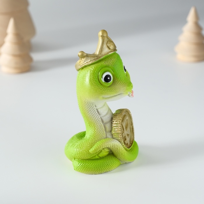 Сувенир полистоун Сувенир полистоун "Змейка в короне с подковой/монеткой" МИКС 5х4х8,5 см