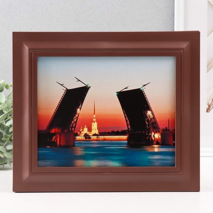 Ключница закрытая Ключница закрытая "Разводной мост" 26,5х31,5 см Орех