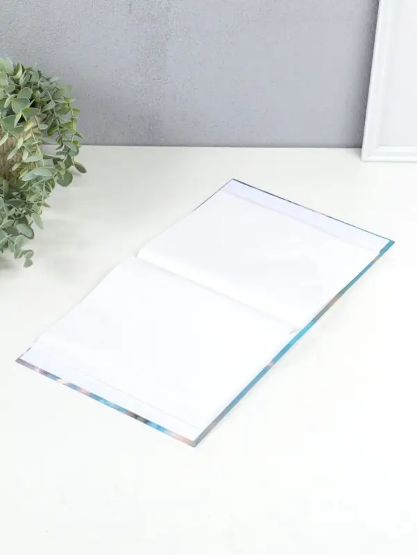 Фотоальбом на 80 фото 10х15 см "Мальчик в клетчатой рубашке с мишкой" в коробке 5х19х22,8 см   10962