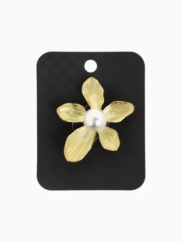 Брошь &laquo;Цветок нежный&raquo;, белая в золоте