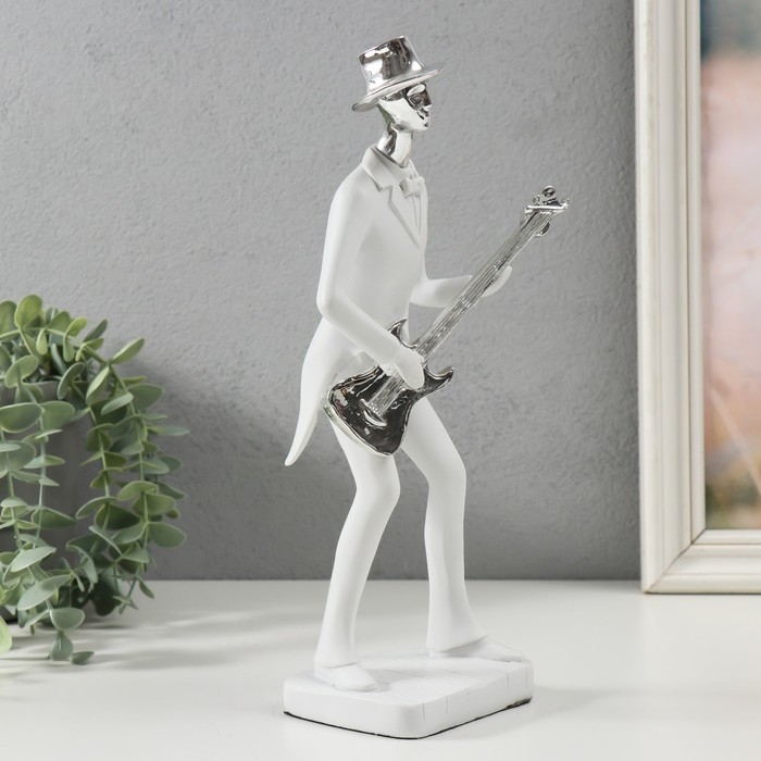 Сувенир полистоун  Сувенир полистоун "Музыкант с гитарой" белый с серебром 27,5х7,5х12,5 см