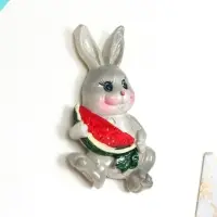 Магнит полистоун "Зайчонок с фруктами" МИКС 6,6х4,5 см Магнит полистоун "Зайчонок с фруктами" МИКС 6,6х4,5 см