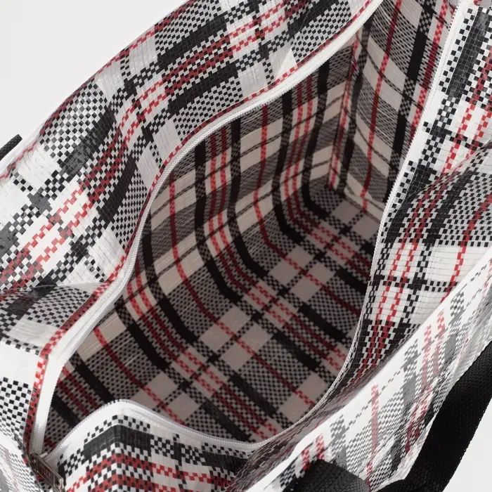 Сумка хозяйственная на молнии, 29 л, белая