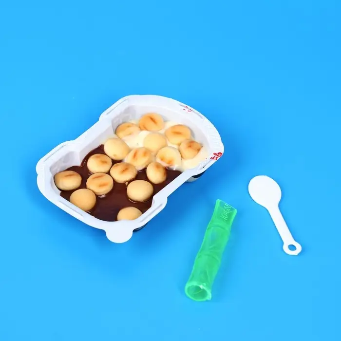 Шоколадная паста "Шокоприз" Машинки" с печеньем и игрушкой, 12г.