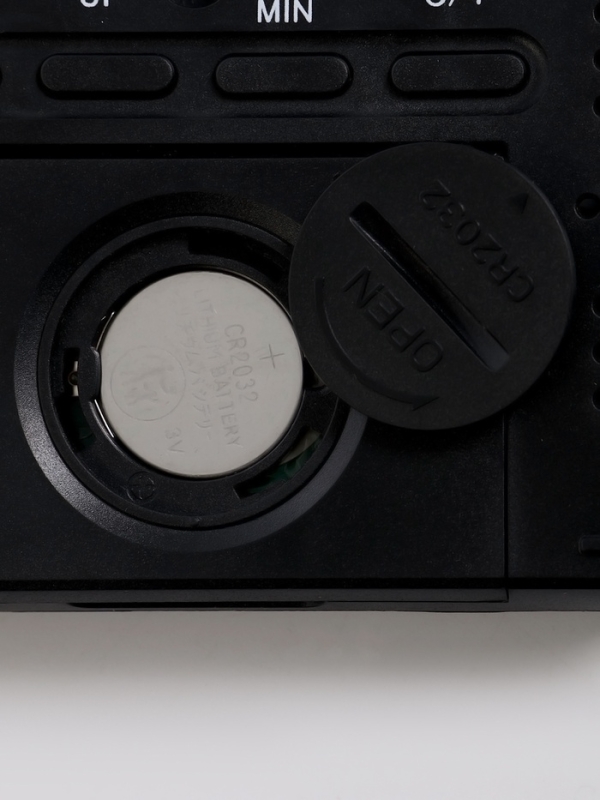 Часы настенные электронные, термометр, гигрометр, 7.3 х 1.5 х 9.3 см Часы настенные электронные, термометр, гигрометр, 7.3 х 1.5 х 9.3 см