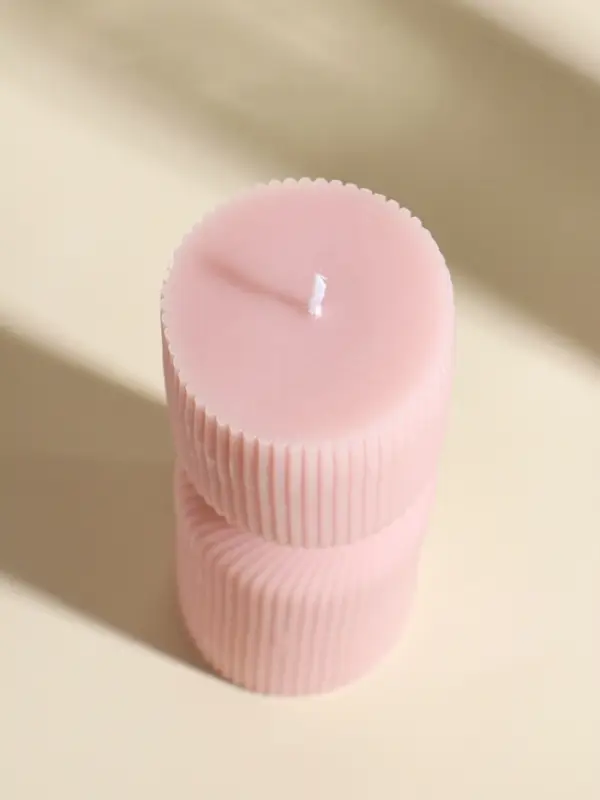 Свеча декоративная &laquo;Греция&raquo;, нежно-персиковая, 6&times;6&times;18 см