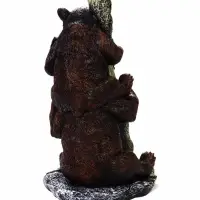Садовая фигура из полистоуна &laquo;Медведь с табличкой&raquo;, 34&times;30&times;55 см