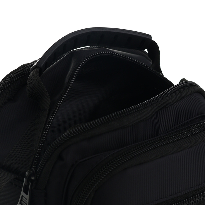 Сумка мужская на молниях, 4 наружных кармана, цвет чёрный Сумка мужская на молниях, 4 наружных кармана, цвет чёрный