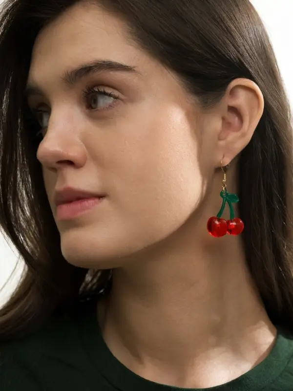 Серьги висячие &laquo;Вишня&raquo;, на петельке. цветные в золоте