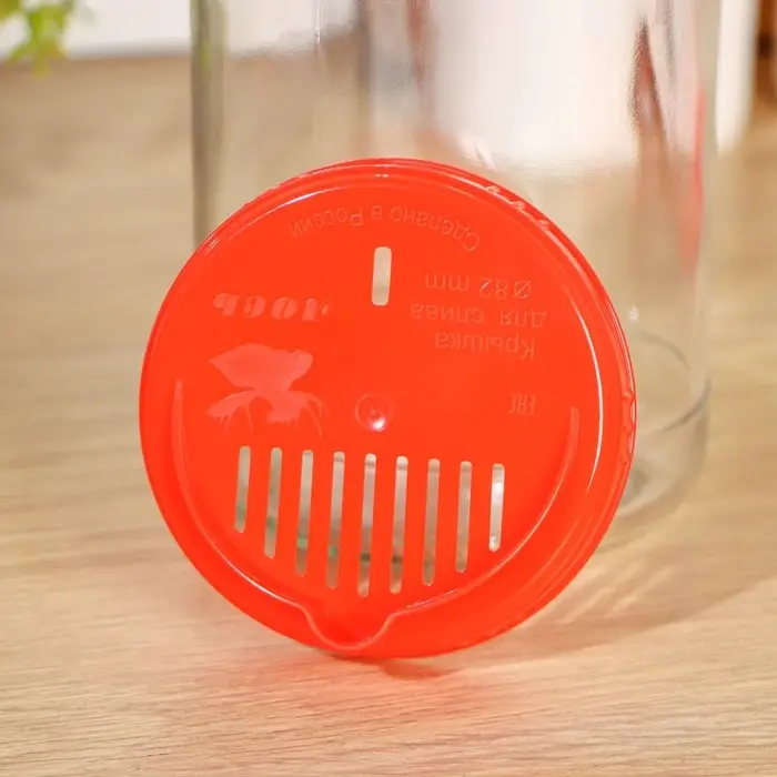 Крышка сливная, ТО-82 мм, винтовая, пластик, цвет МИКС Крышка сливная, ТО-82 мм, винтовая, пластик, цвет МИКС