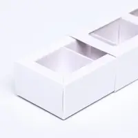 Упаковка с обечайкой для 3 конфет, с окном, белый 13×5×3.3 см