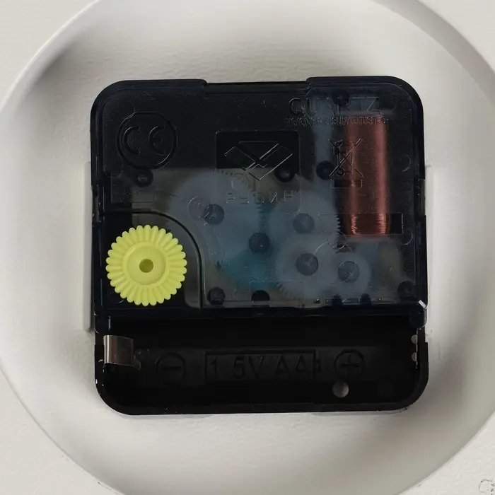 Часы настольные каминные &laquo;Милица&raquo;, бесшумные, d=9.5 см, белые