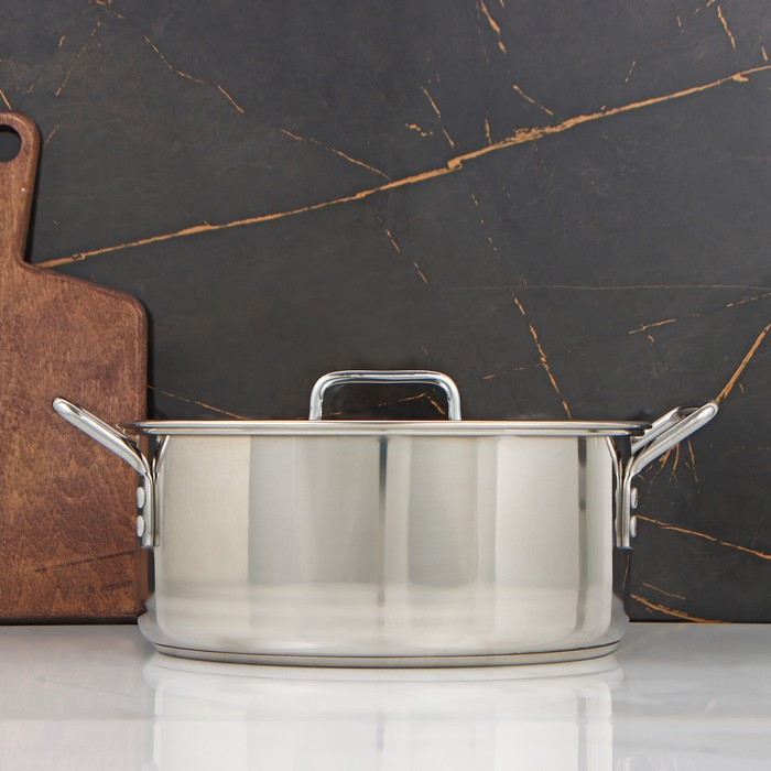 Кастрюля «Общепит», 8 л, d=30 см, h=12 см, металлическая крышка, с теплораспределительным слоем, индукция Кастрюля «Общепит», 8 л, d=30 см, h=12 см, металлическая крышка, с теплораспределительным слоем, индукция