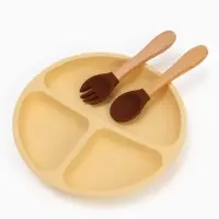 Тарелка детская секционная с ложкой и вилкой, 3 секции, молочный, Mum&Baby