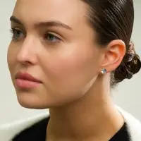 Серьги пусеты One year, 12 пар, классика, белые в серебре