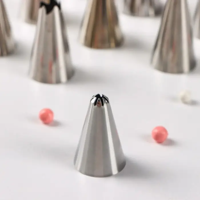 Набор насадок кондитерских Доляна, d=1,8 см, 9 шт, форма МИКС Набор насадок кондитерских Доляна, d=1,8 см, 9 шт, форма МИКС