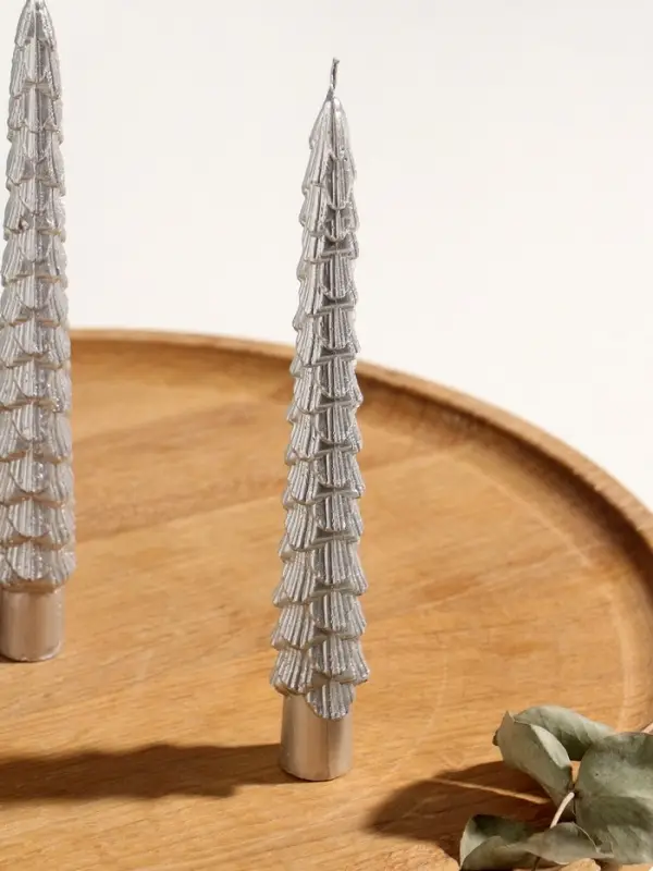 Набор новогодних свечей Набор новогодних свечей "Ель" 1,9х1,9х20 см, 2 шт, серебро