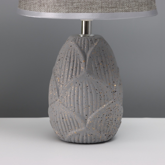 Лампа настольная Лампа настольная "Листья" 1х40Вт Е14 серый 20х20х34см