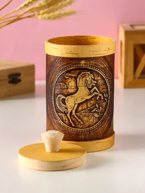 Туес Туес "Конь вороной" d8, высота с хватком 15,5см, береста