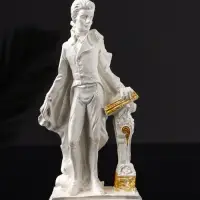 Фигура "Моцарт" 15х7 см , белый с позолотой