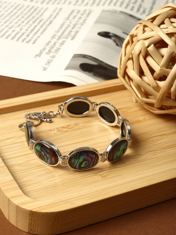 Браслет «Галиотис» овал, цвет белый, в серебре Браслет «Галиотис» овал, цвет белый, в серебре