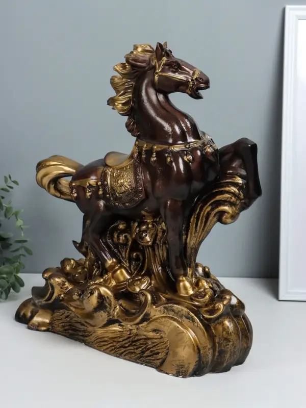 Фигура "Конь огненный" 40,5х36х15 см, бронза с золотом