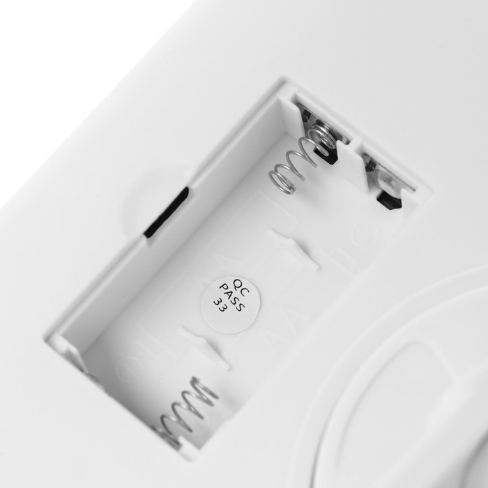 Зеркало Luazon KZ-06, подсветка, 26.5 х 16 х 12 см, 16 диодов, сенсорная кнопка, белое Зеркало Luazon KZ-06, подсветка, 26.5 х 16 х 12 см, 16 диодов, сенсорная кнопка, белое