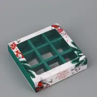 Коробка подарочная для 9 конфет &laquo;Снегири&raquo; 14.5&times;14.5&times;3.5 см