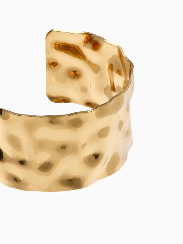 Браслет манжета &laquo;Мятый&raquo;, цвет золото