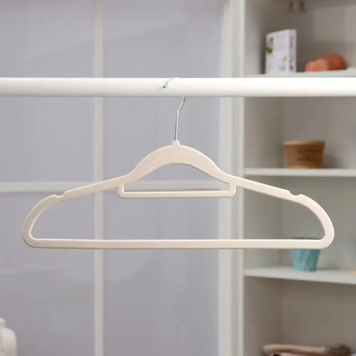 Плечики для одежды &laquo;Бархат&raquo;, размер 44-46, флокированное покрытие, цвет МИКС