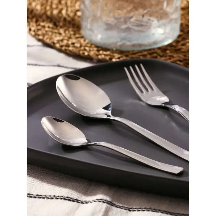 Набор столовый &laquo;Торжество&raquo;, 18 предметов, толщина 2 мм, картонная коробка, цвет серебряный