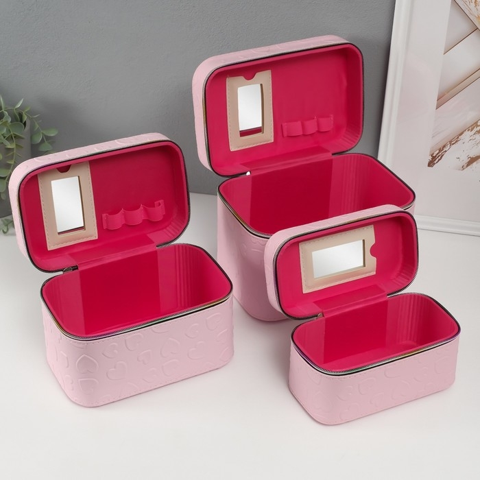 Шкатулка кожзам с зеркалом Шкатулка кожзам с зеркалом "Сердца" св-розовая набор 3 шт 19х10,5х10,5 21х13х14 15х23х17 см