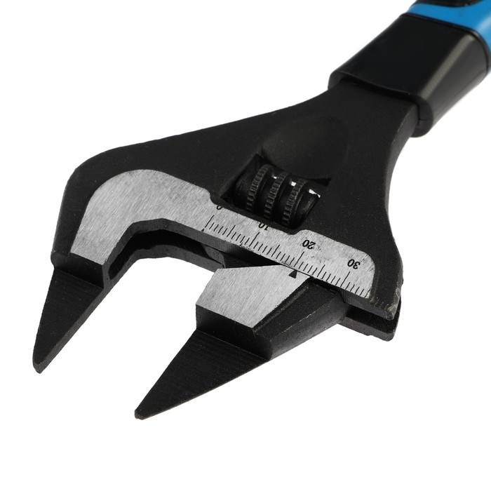 Ключ разводной с очень тонкими губками ТУНДРА, 2К рукоятка, толщина 2.5 мм, до 38 мм, 200 мм   98638 Ключ разводной с очень тонкими губками ТУНДРА, 2К рукоятка, толщина 2.5 мм, до 38 мм, 200 мм   98638