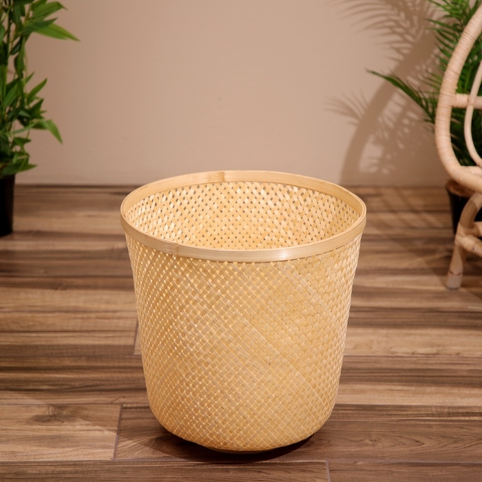 Корзина плетёная, из бамбука 40х40х43 см Корзина плетёная, из бамбука 40х40х43 см