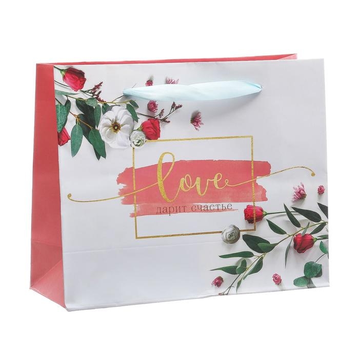 Пакет подарочный ламинированный, упаковка, «Любовь дарит тебе счастье», 22 х 17.5 х 8 см Пакет подарочный ламинированный, упаковка, «Любовь дарит тебе счастье», 22 х 17.5 х 8 см