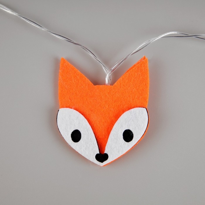 Гирлянда «Нить» 1.35 м с насадками «Лисички и олени», IP20, прозрачная нить, 10 LED, батарейки AAх2 (нет в комплекте), свечение тёплое белое