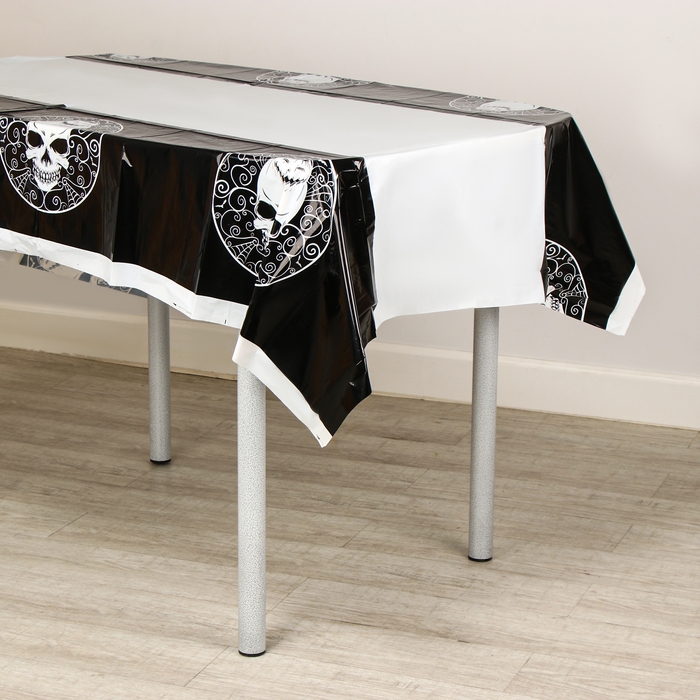 Скатерть &laquo;Череп&raquo;, 108х180 см