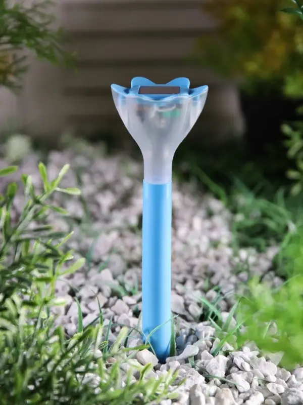 Садовый светильник &laquo;Цветок голубой&raquo;, уличный, на солнечной батарее, 6&times;29&times;6 см, 1 LED, свечение белое